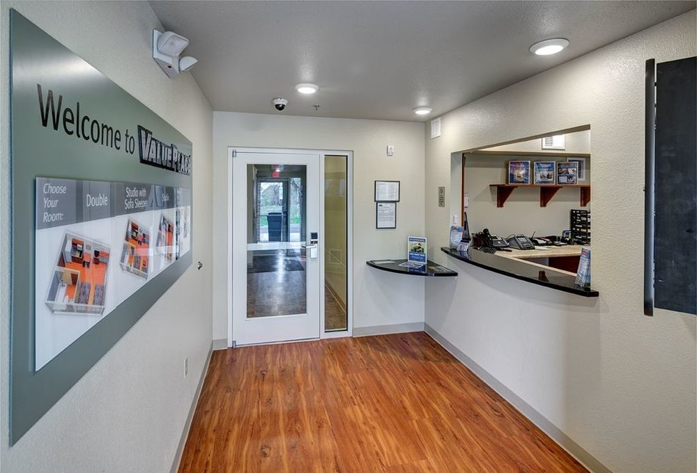 Extended Stay America Select Suites - Wichita - North Интериор снимка