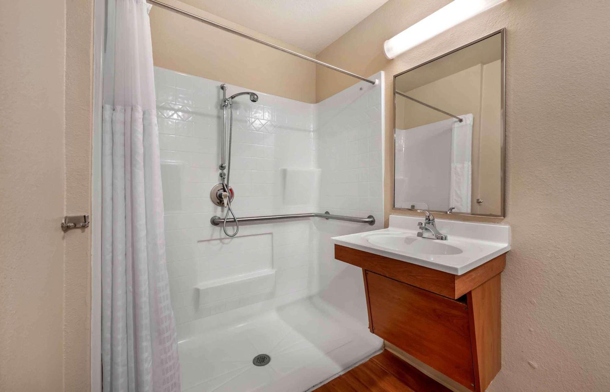 Extended Stay America Select Suites - Wichita - North Екстериор снимка