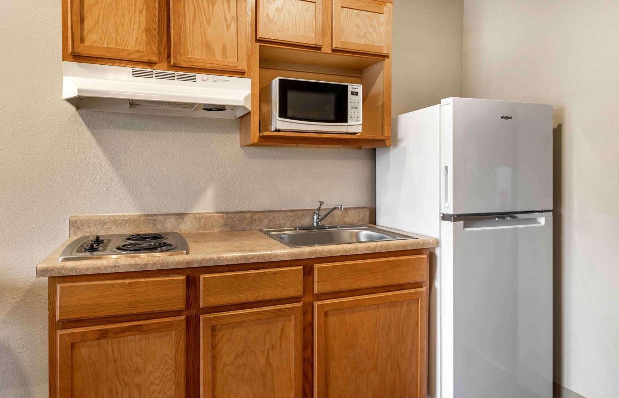 Extended Stay America Select Suites - Wichita - North Екстериор снимка