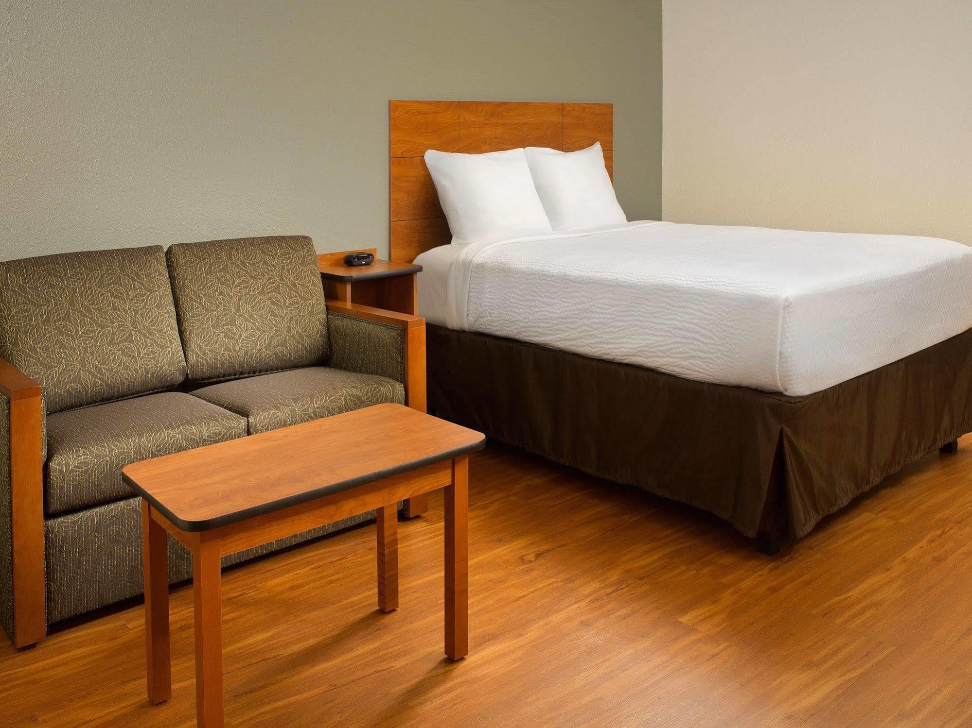 Extended Stay America Select Suites - Wichita - North Екстериор снимка
