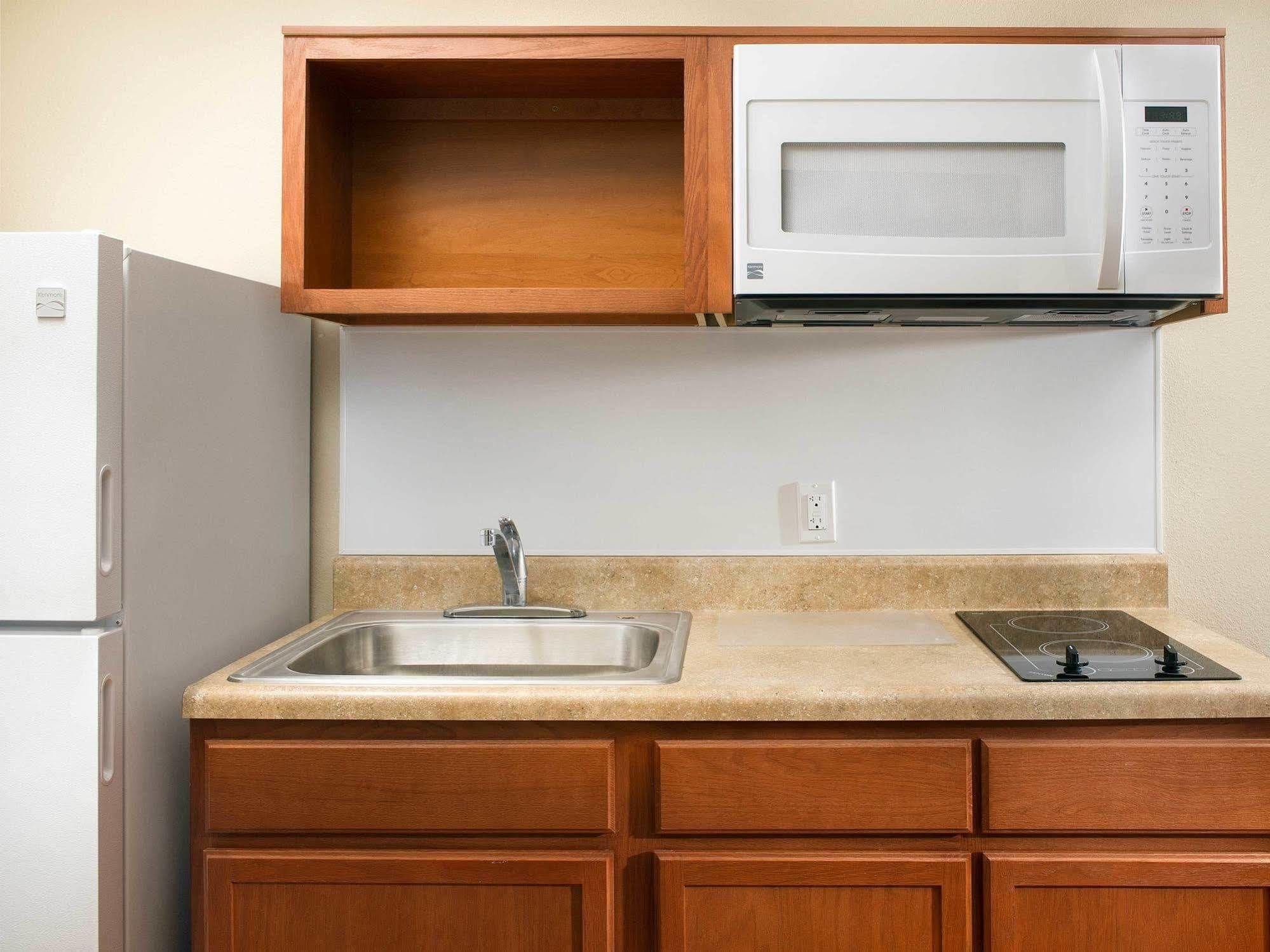 Extended Stay America Select Suites - Wichita - North Екстериор снимка