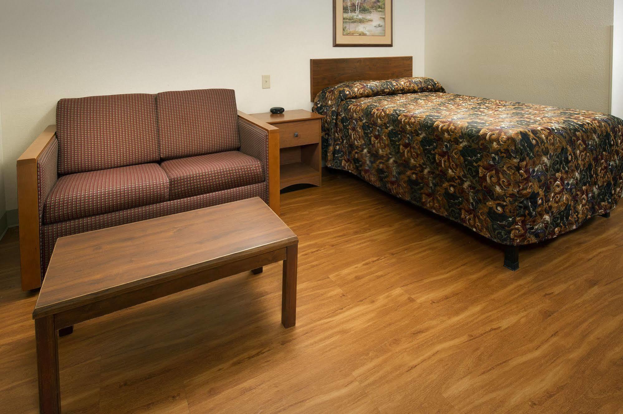 Extended Stay America Select Suites - Wichita - North Екстериор снимка